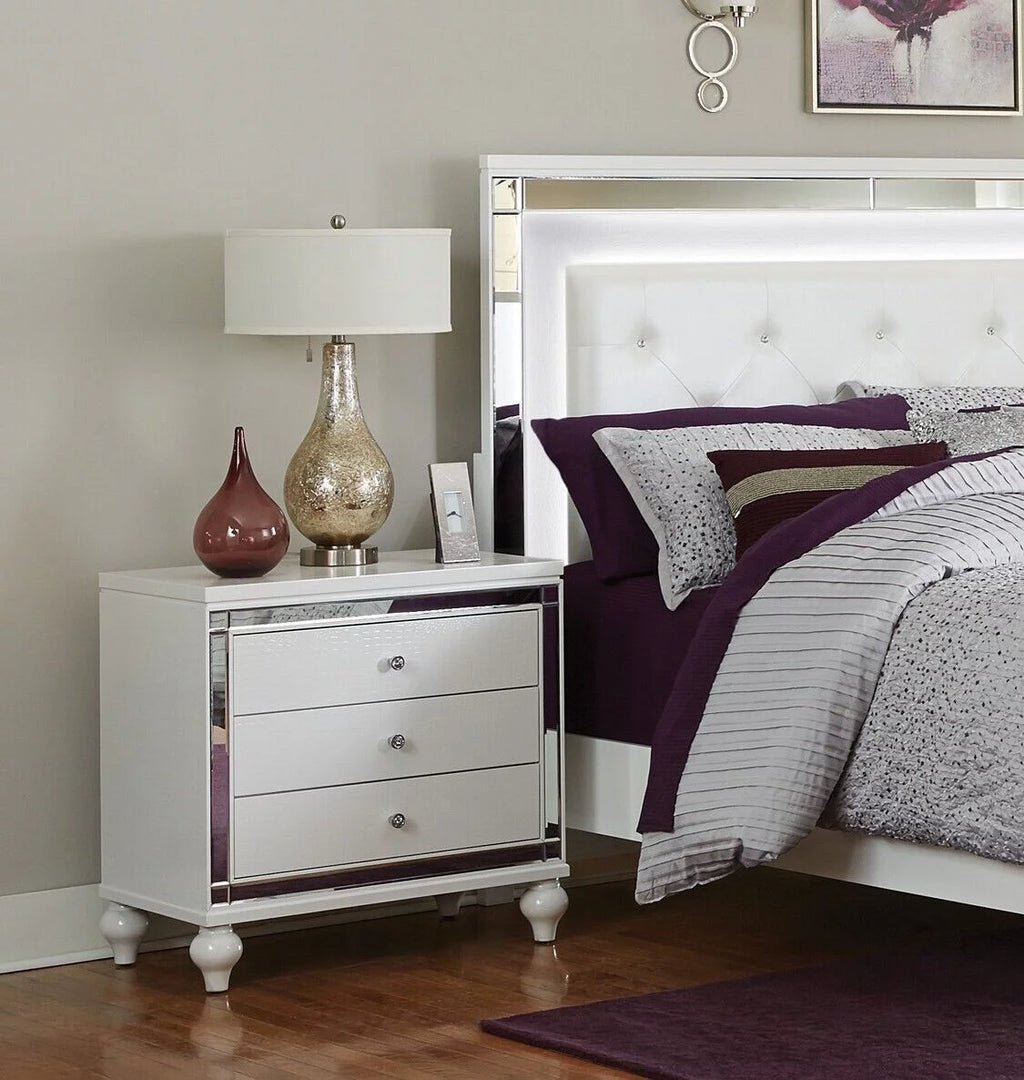 White 3pc Bedroom Set California King Bed LED Headboard 2 Nightstands G644