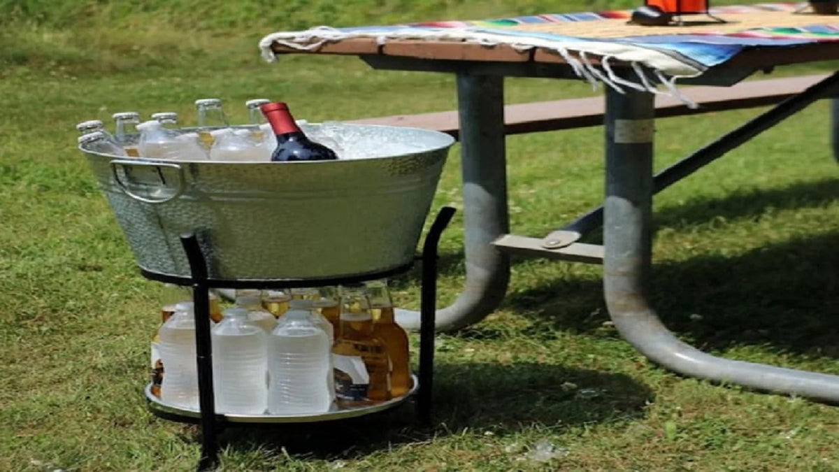 Galvanized Steel Beverage Tub with Tray and Stand H724